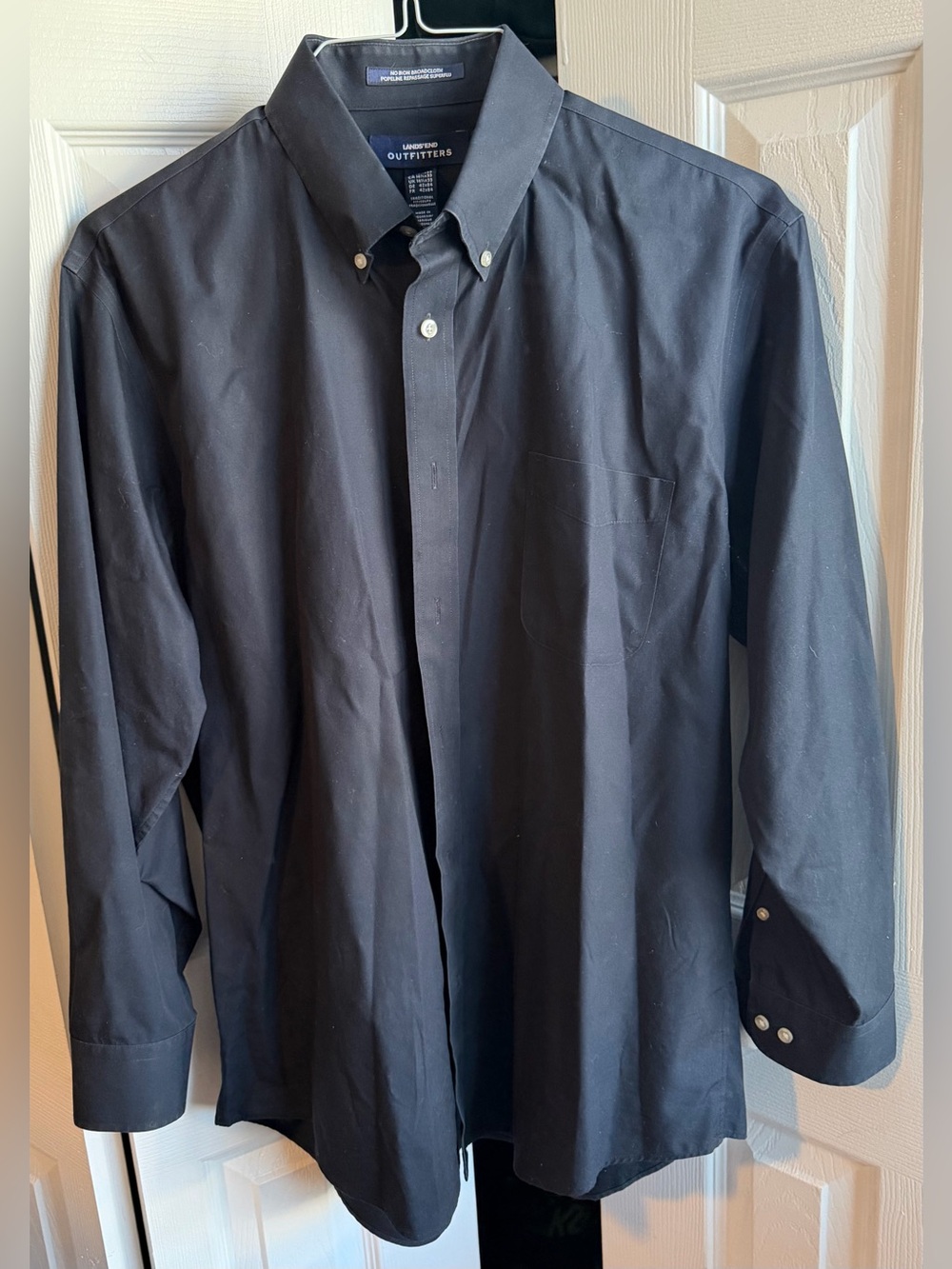 Lands' End Outfitters Men's Black Button-Down Long-Sleeve Dress Shirt